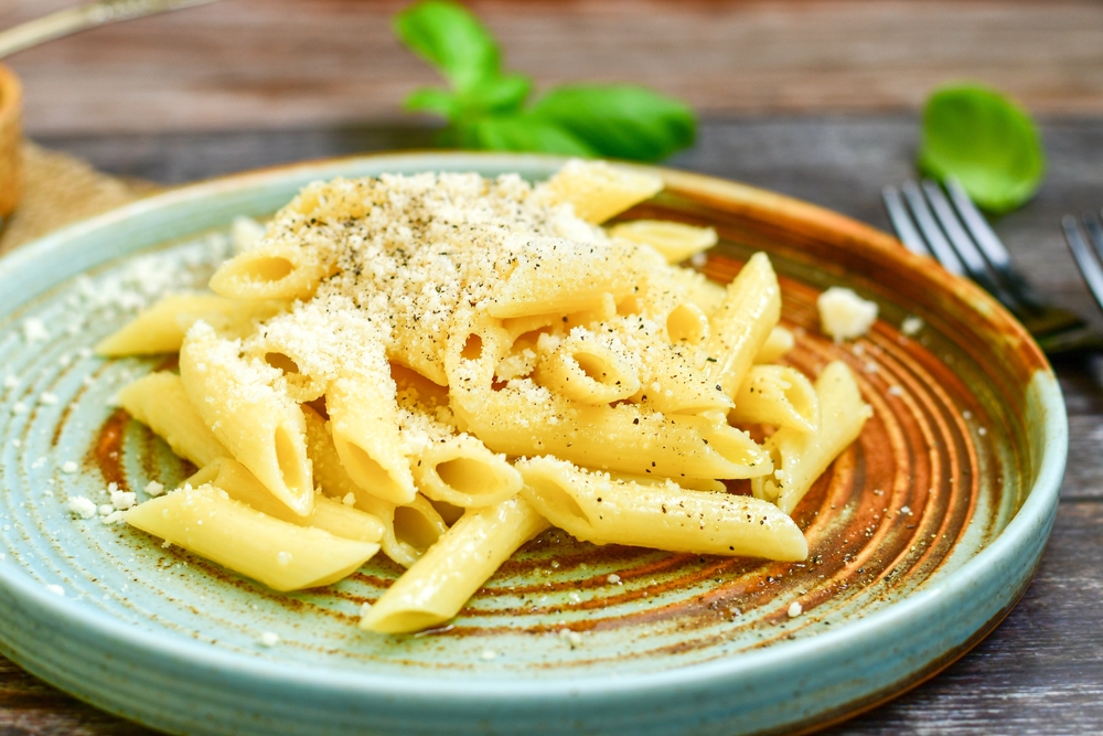 Home,Made,Italian,Penne,Rigate,Pasta,With,Parmesan,Cheese,garlic